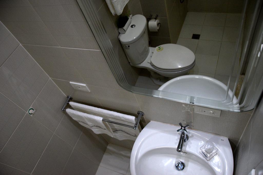 Jazz Makati Luxury Apartment *