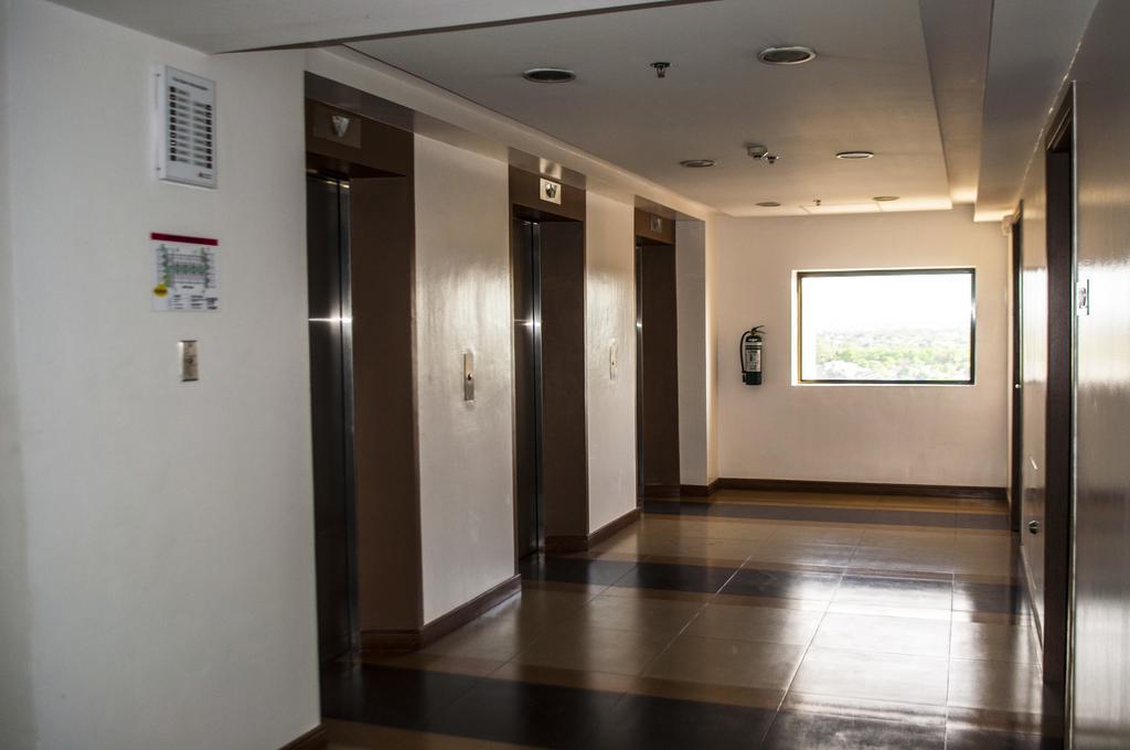 Apartment Titan At Tower 1 Alabang Manila