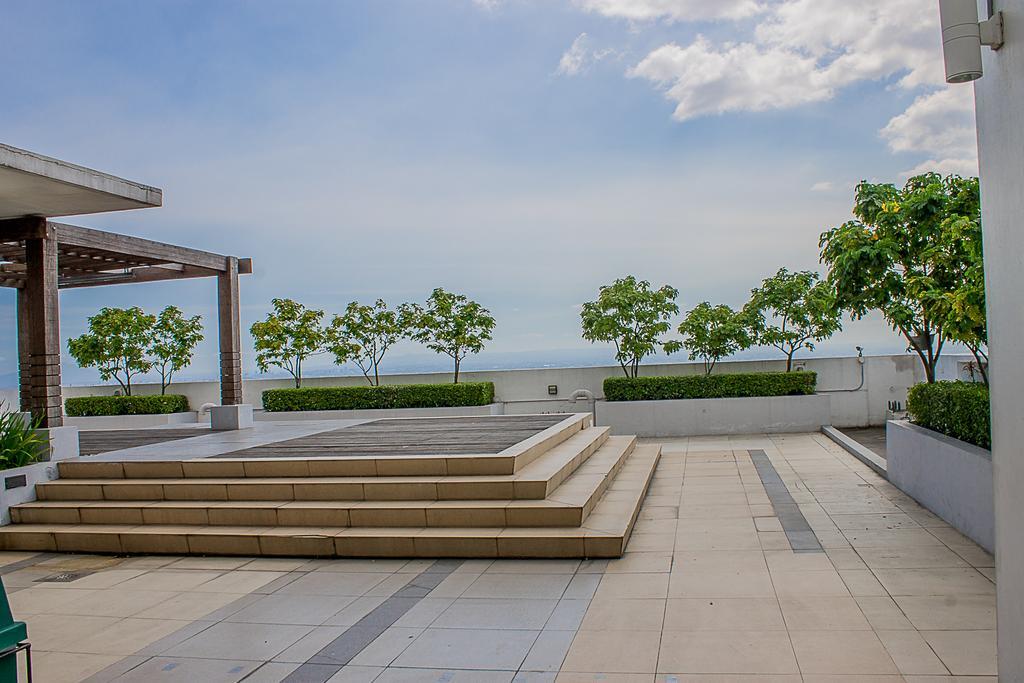 The Beacon Makati - Unit 3315 Manila