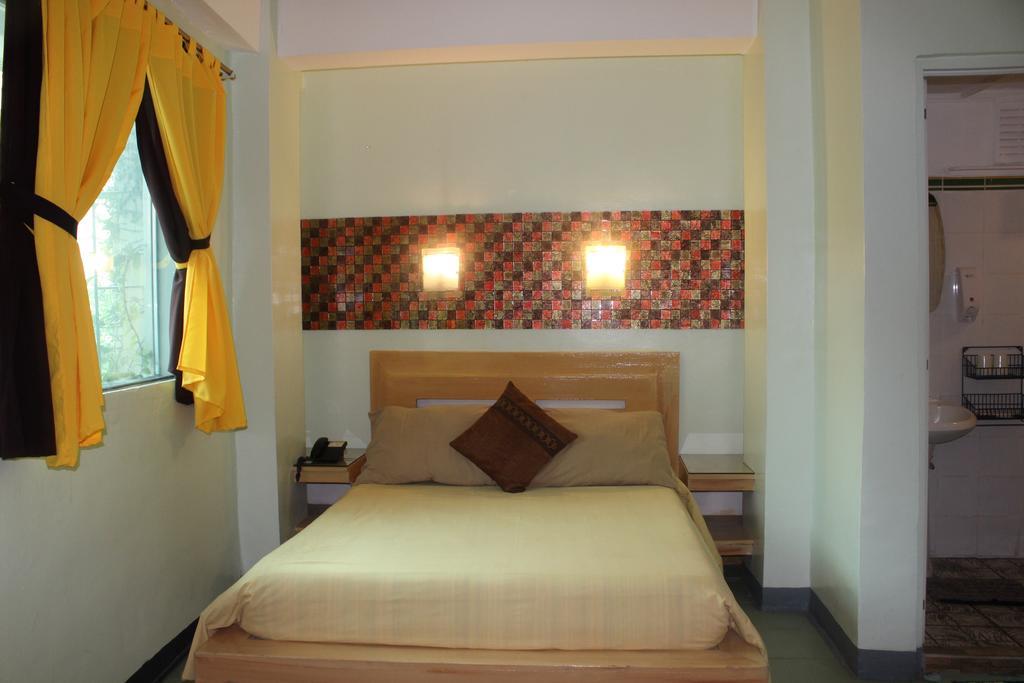 Hotel Makati International Inns 3*