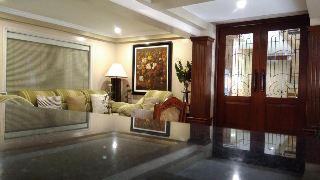 Ralph Anthony Aparthotel 2*