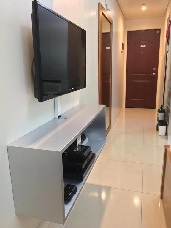 Studio Unit At The Beacon Makati Manila