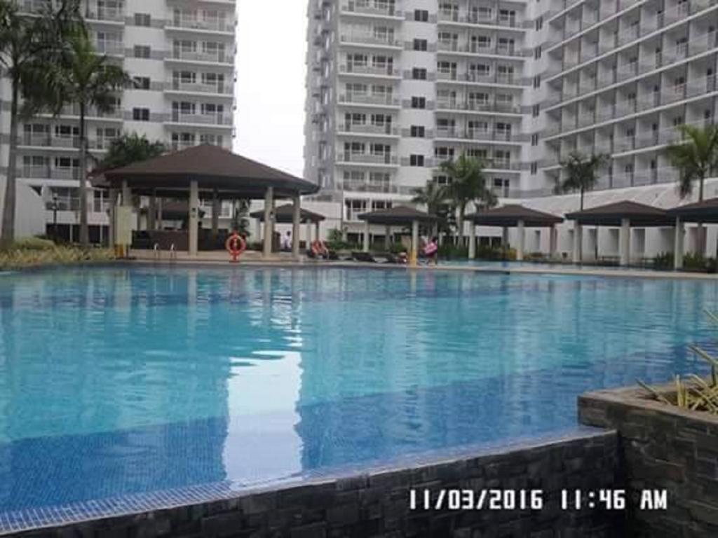 Sm Light - 1br With Balcony Ff *