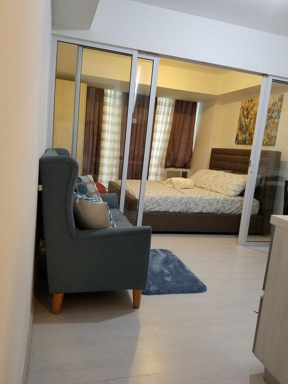 Azure Urban  1 Bedroom Free Parking Apartment *