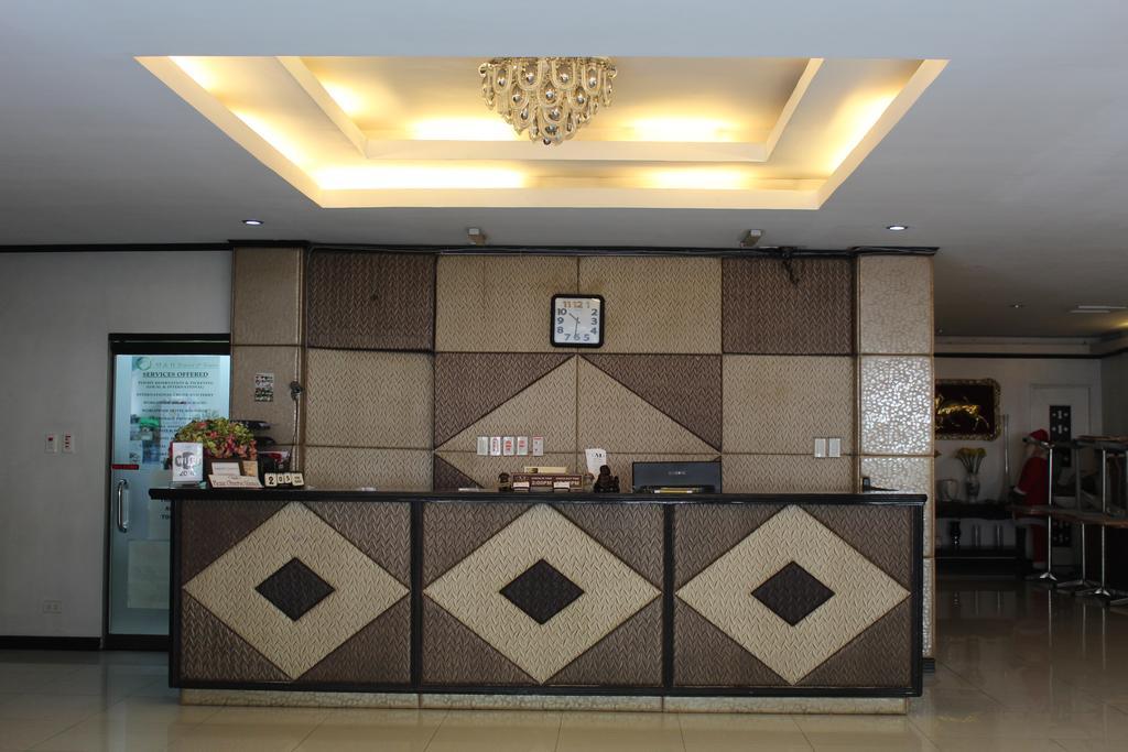 Hotel M