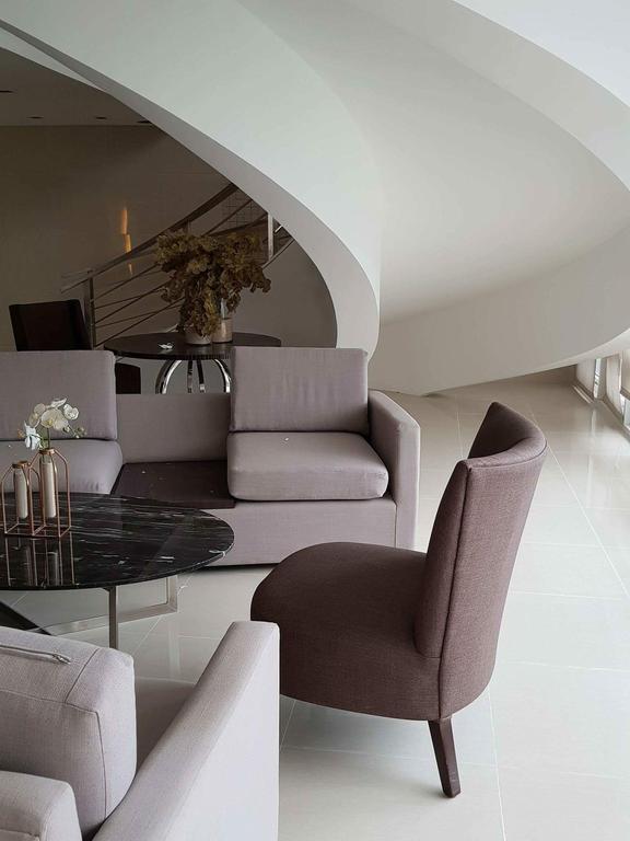Studio Unit At The Breeze Residences * Manila