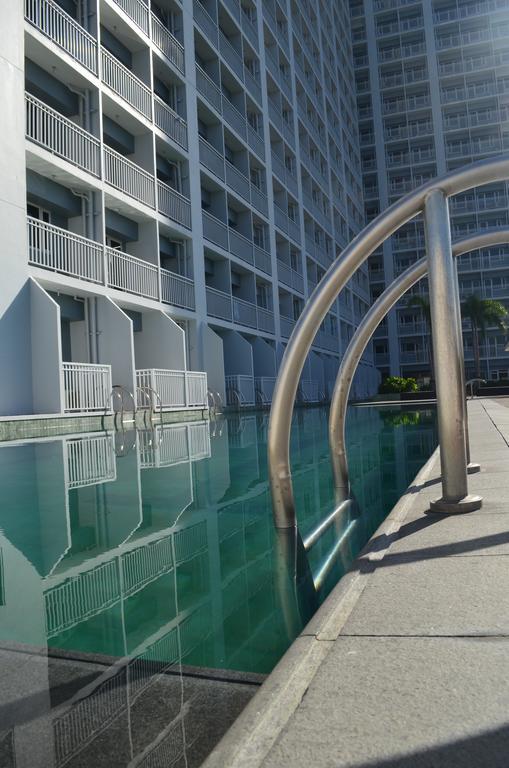 Apartment Jovic's At Breeze Residences. *