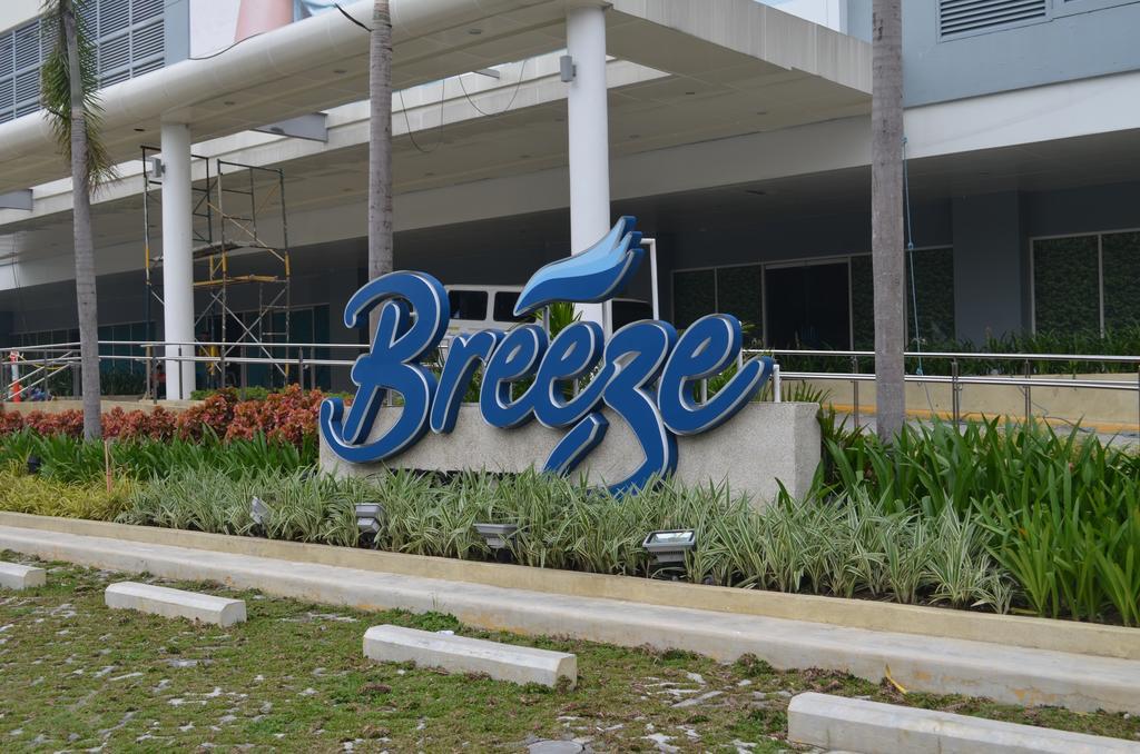 Jovic's At Breeze Residences. Apartment