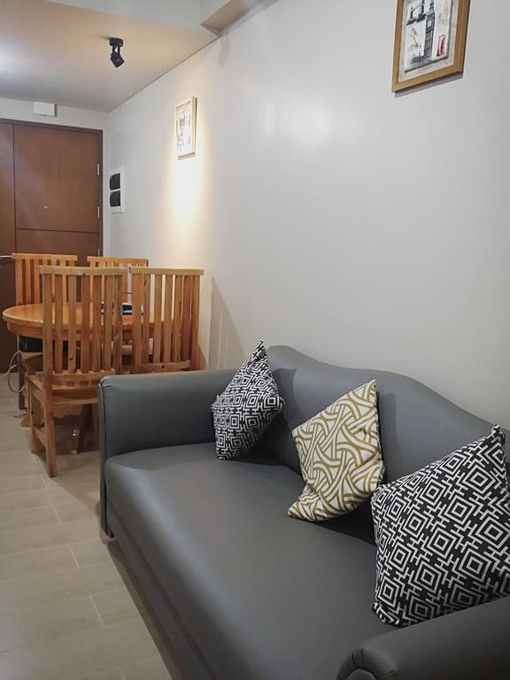 Apartment Palm Tree Near Mnl Airport Terminal 3 By Elr Manila