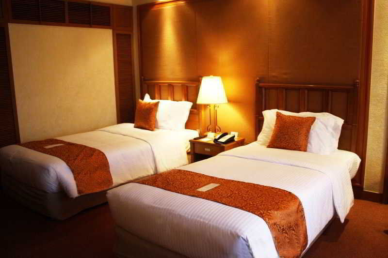 Manila Pavilion Hotel And Casino 4* Manila