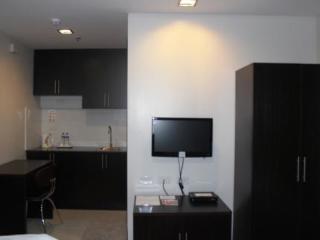Apartment The 18 Residences Manila