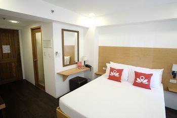 Zen Brblock Makati Hotel