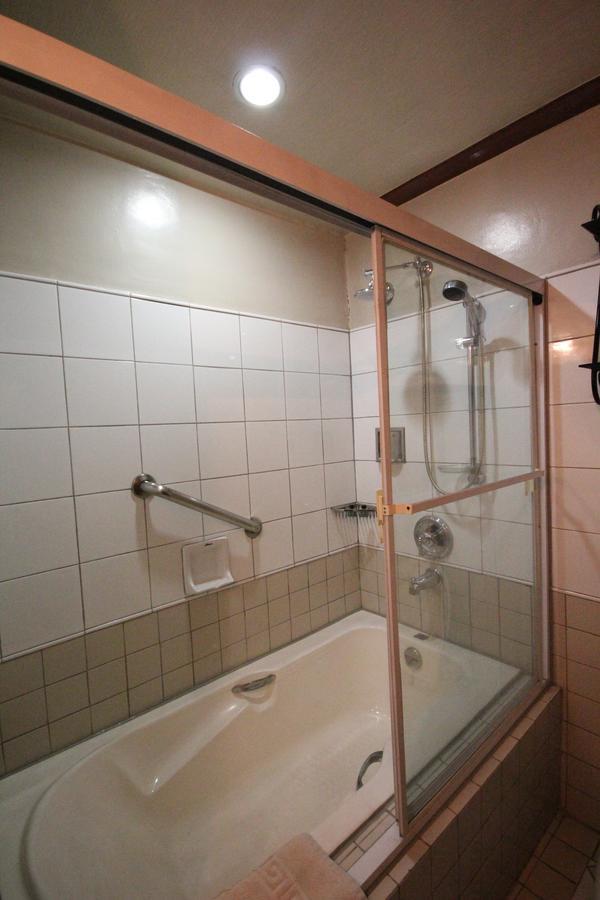 Ceo Suites 3*