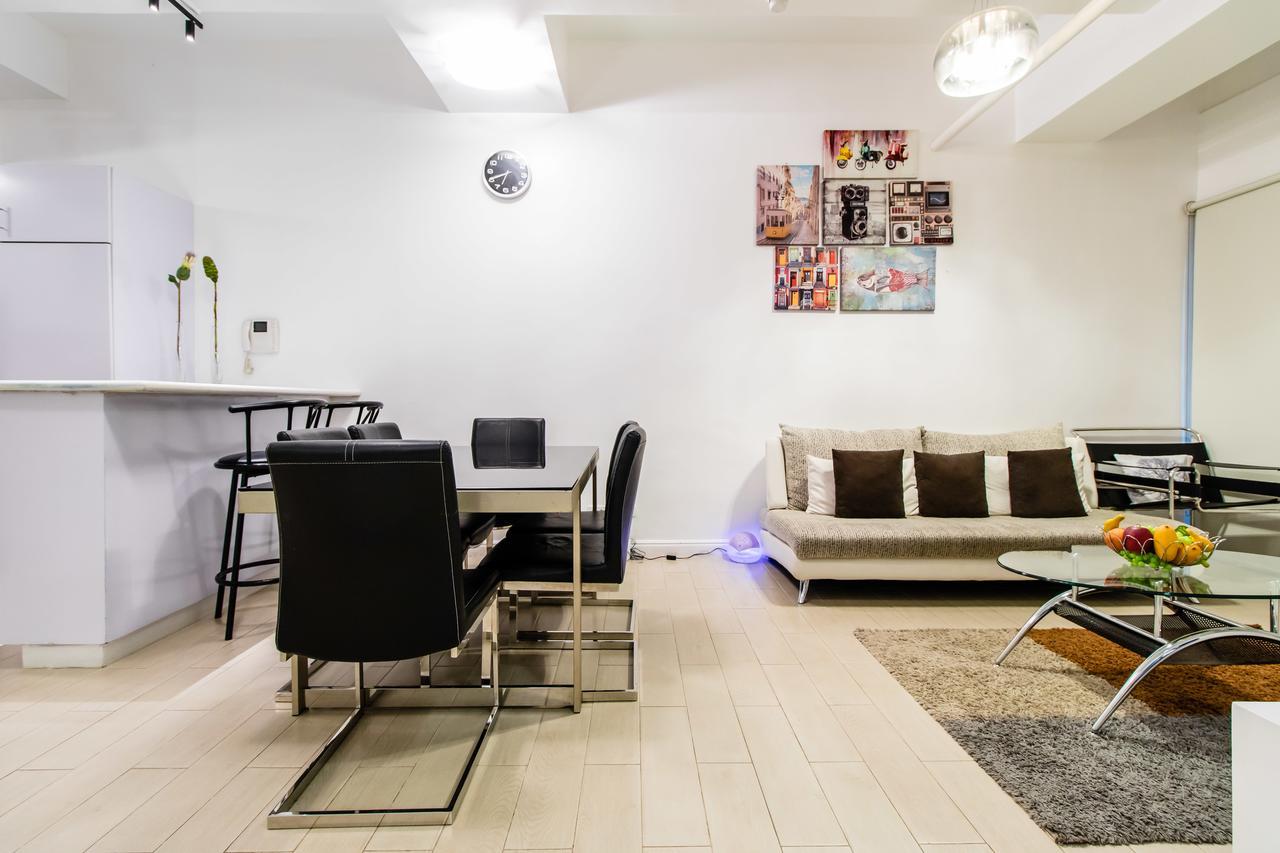 Luxury Spacious 2br In Salcedo Village Apartment Manila