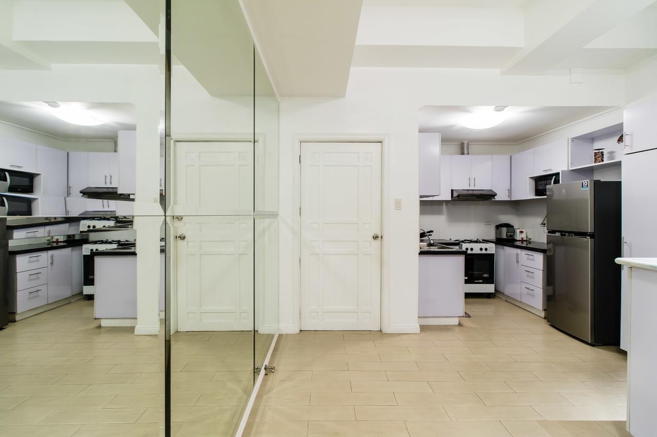 Luxury Spacious 2br In Salcedo Village *