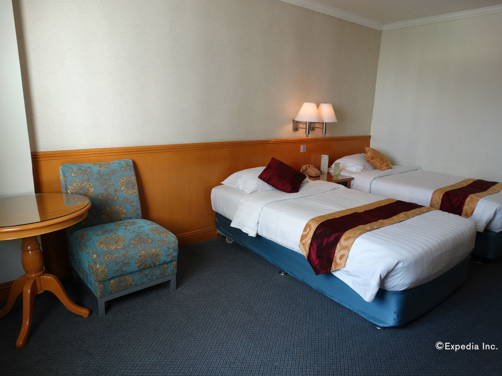 Aloha Roxas Boulevard Hotel Manila
