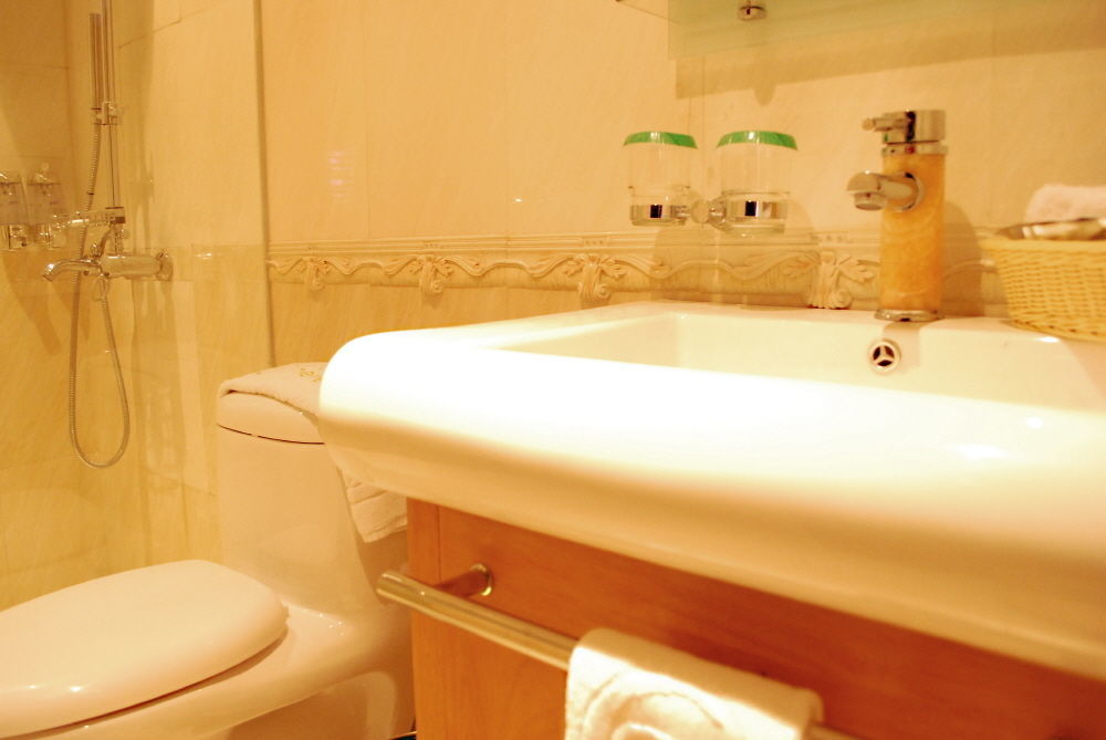 M Chereville Hotel Manila
