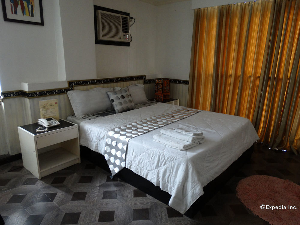 White Palace Condotel Hotel Manila
