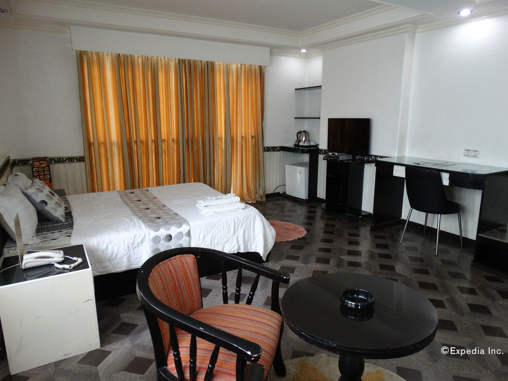 White Palace Condotel Hotel 2*