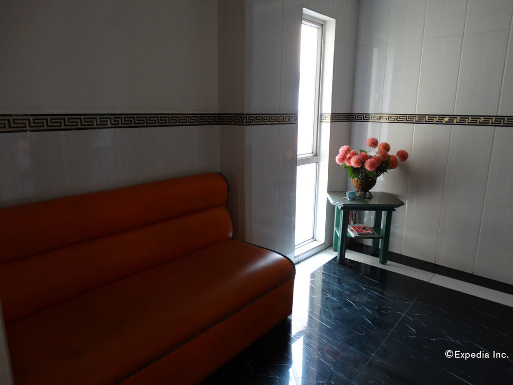 White Palace Condotel 2*