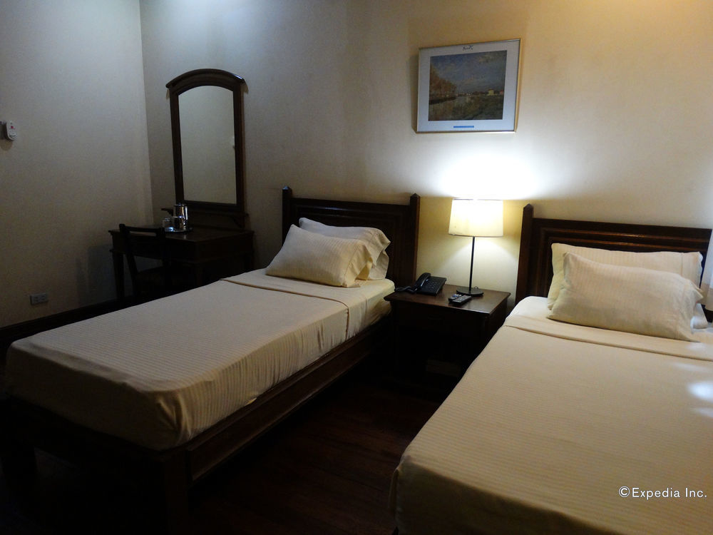 Malate Pensionne 3*