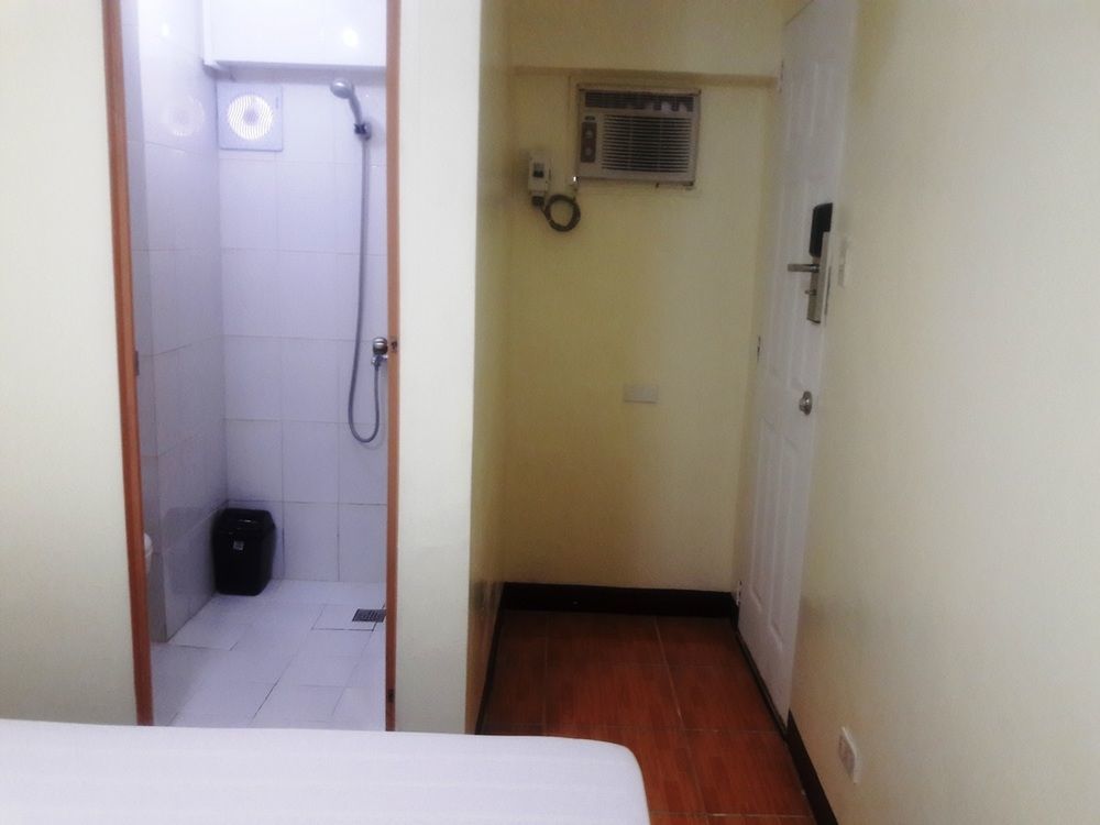 8hostel Hotel 2*
