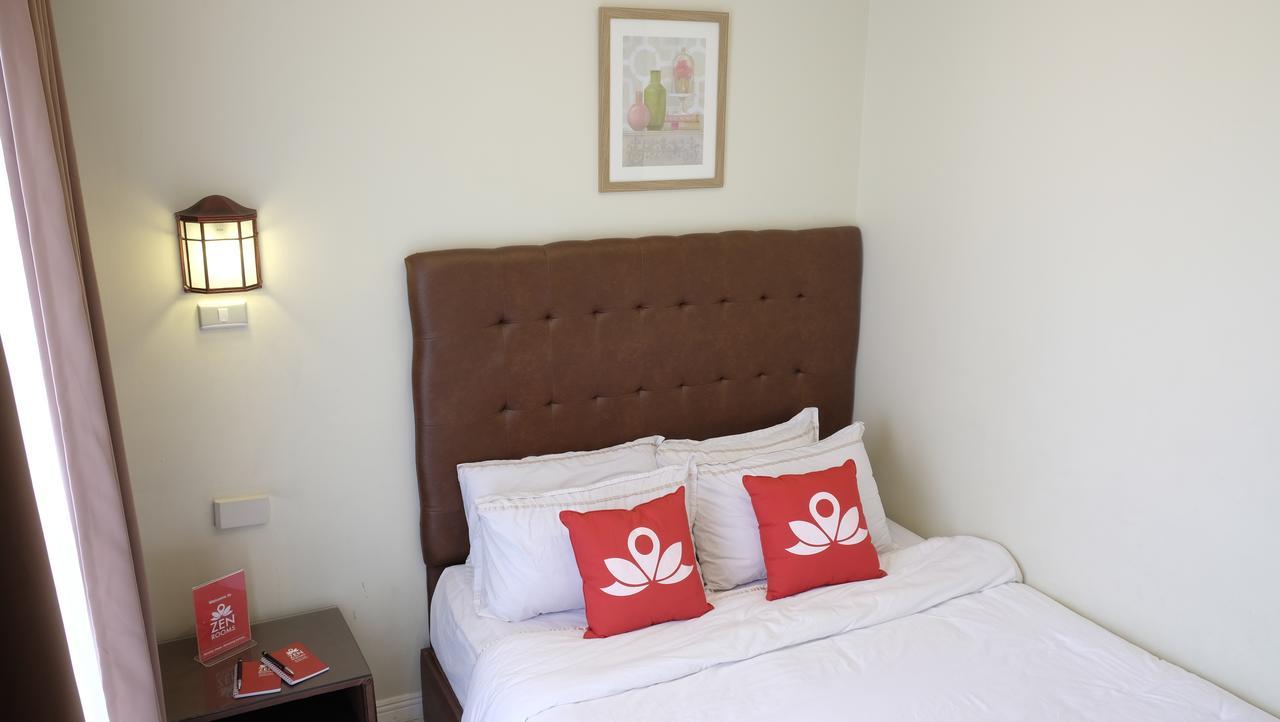 Zen Malate Robinsons Hotel