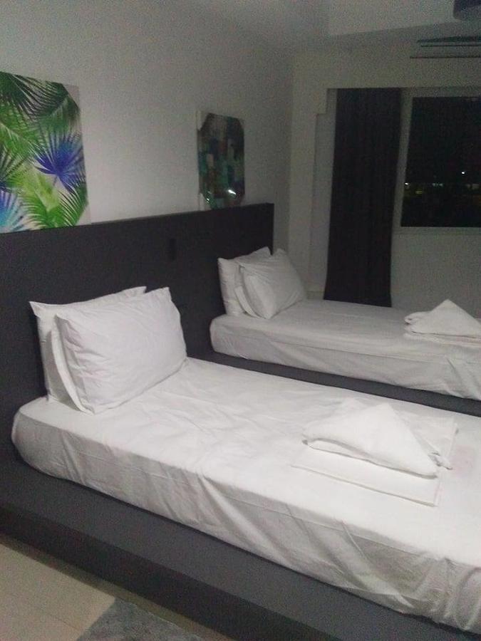 Condotel At Shell Residences * Manila