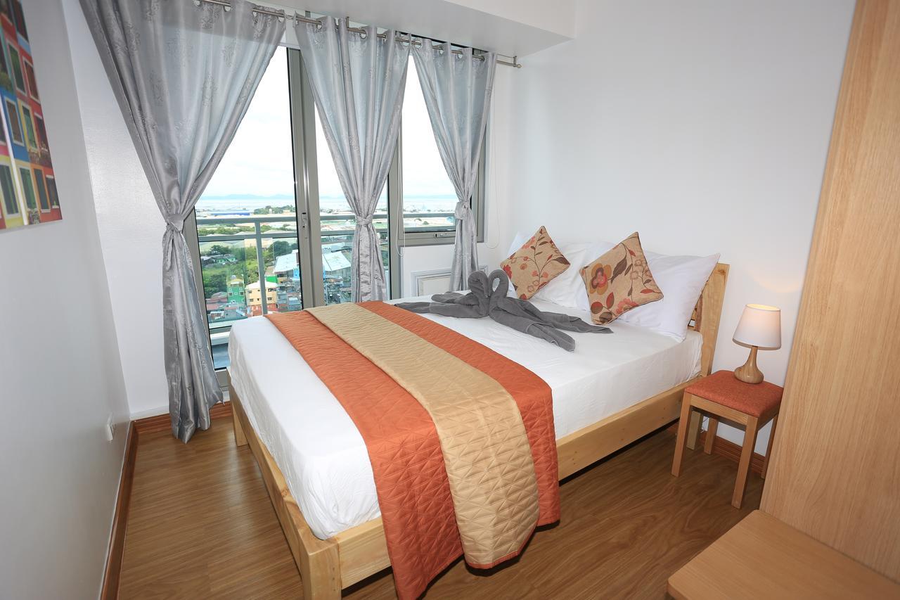 Maui Condotel Azure Manila