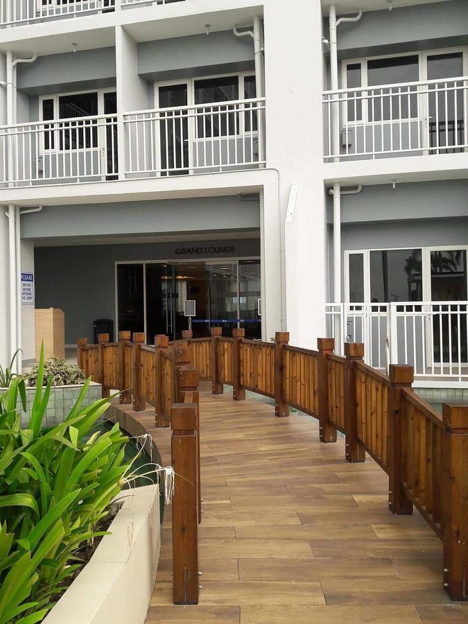 Apartment De Luxe, Standard And -the Breeze Residences-close To Airport,mall Of Asia, Us Embassy