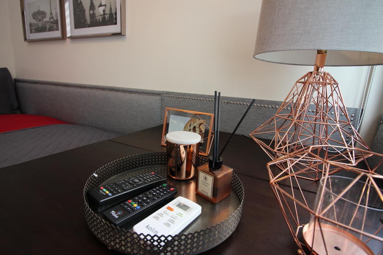 Apartment 5e Tower 2 Viceroy *