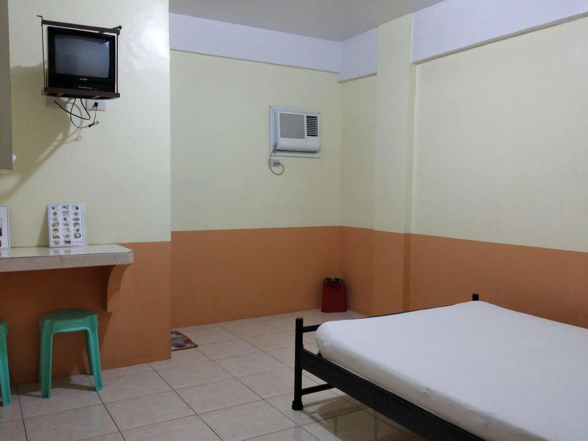 Hotel Dagohoy Apartelle *