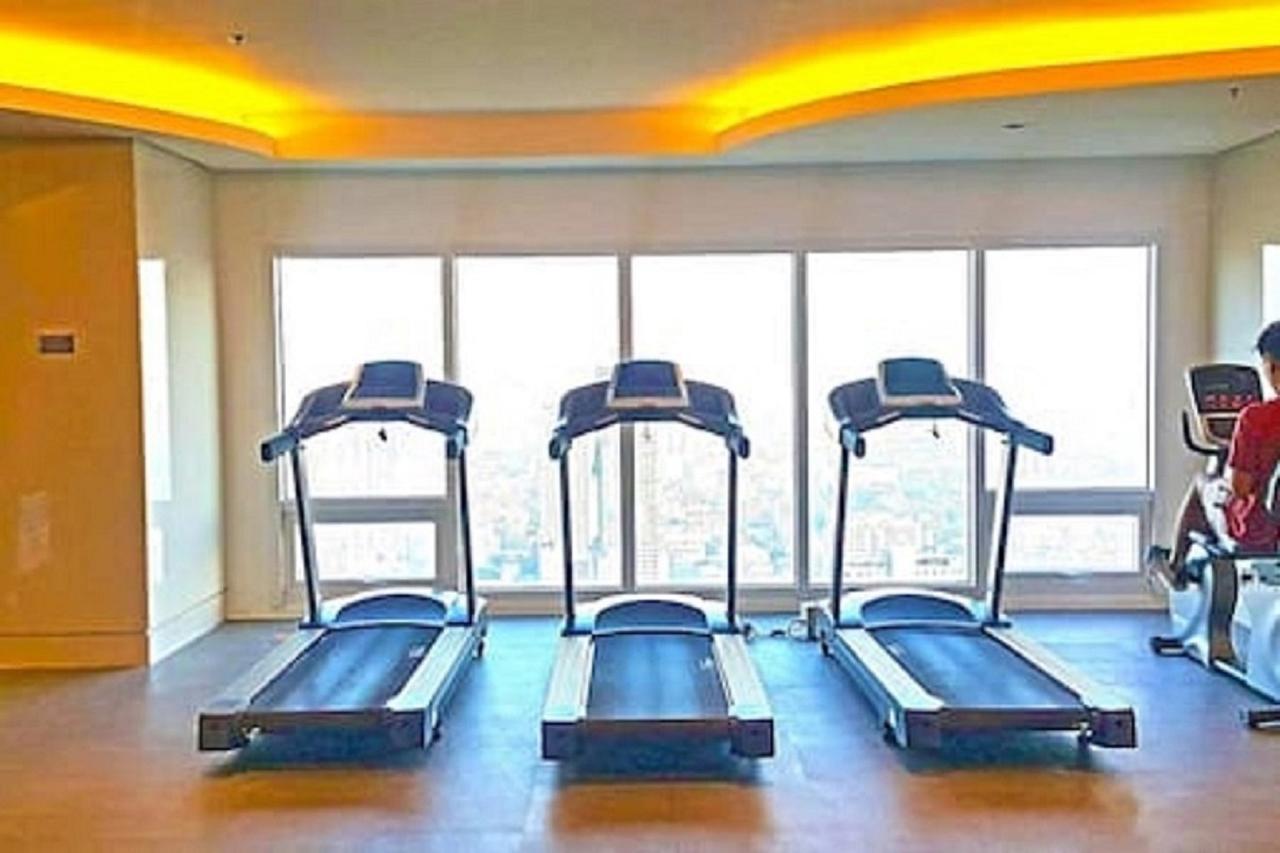 Green Residences 1bedroom Condotel In Metro Free Breakfast For 2 Apartment Manila