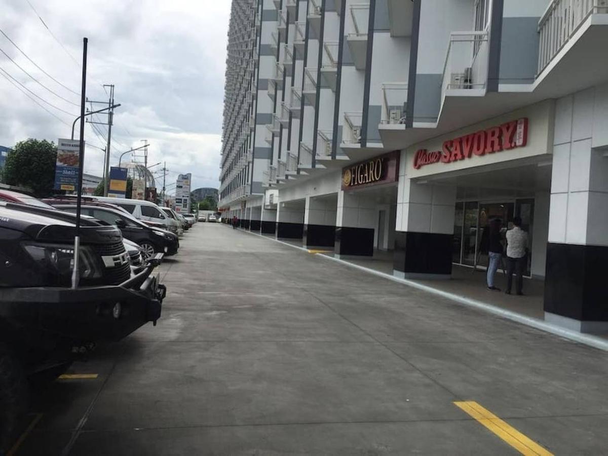 Rlr At Shell Residences