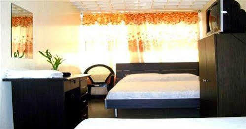 Golden 3* Manila
