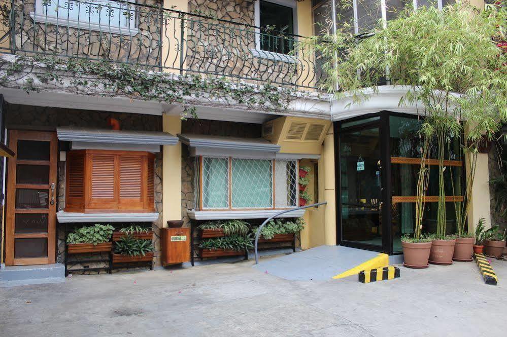 Hotel Makati International Inns 3*