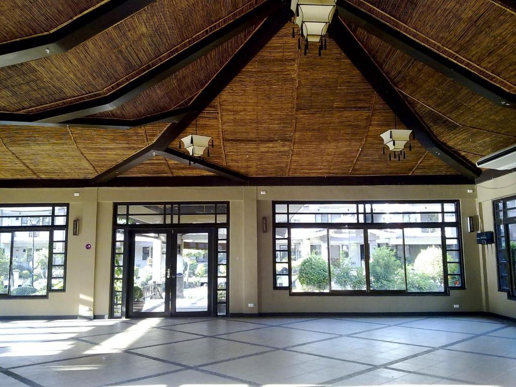 Rosewood Pointe Residences