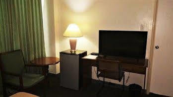 Adriatico Arms Hotel Manila
