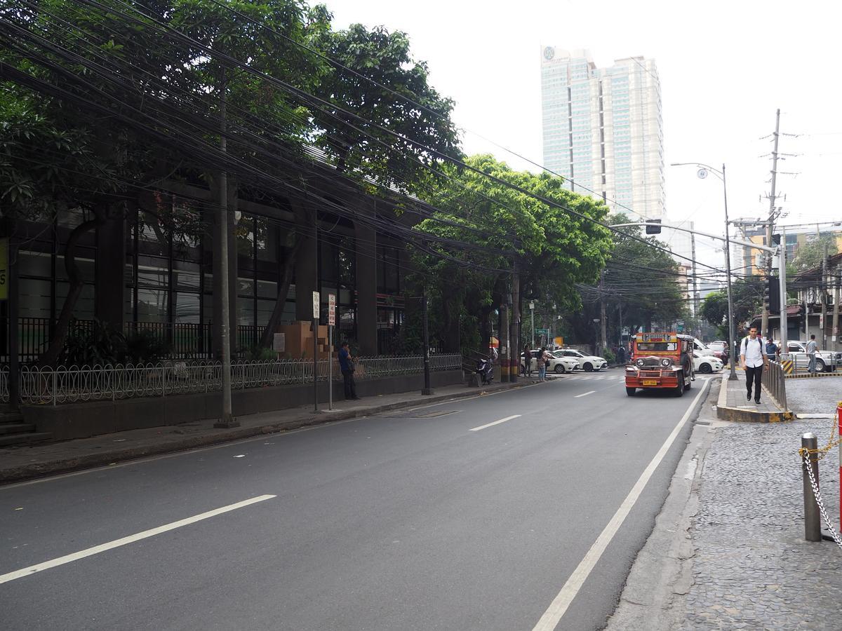 De Marina With Netflix Apartment Manila