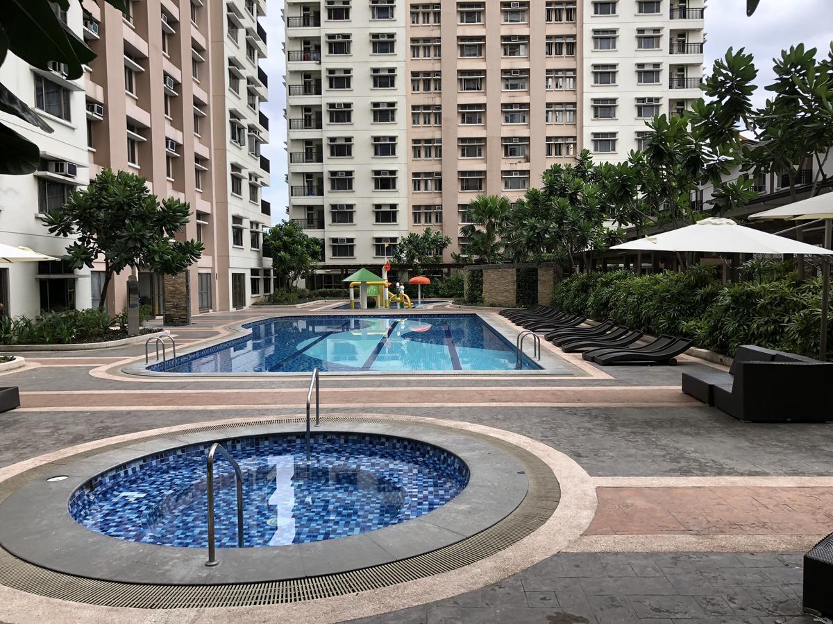 Apartment One Manhattan Parkview Condominium