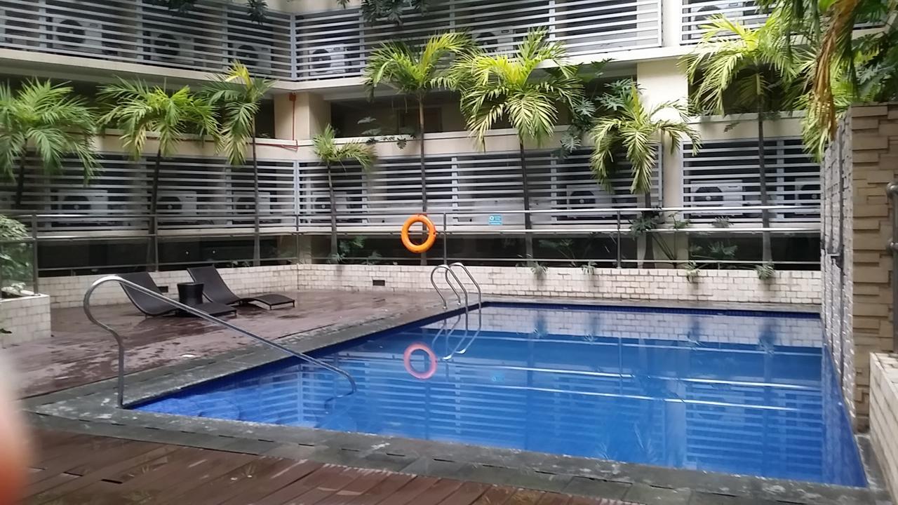 150 Newport - Near Naia T3 Airport * Manila