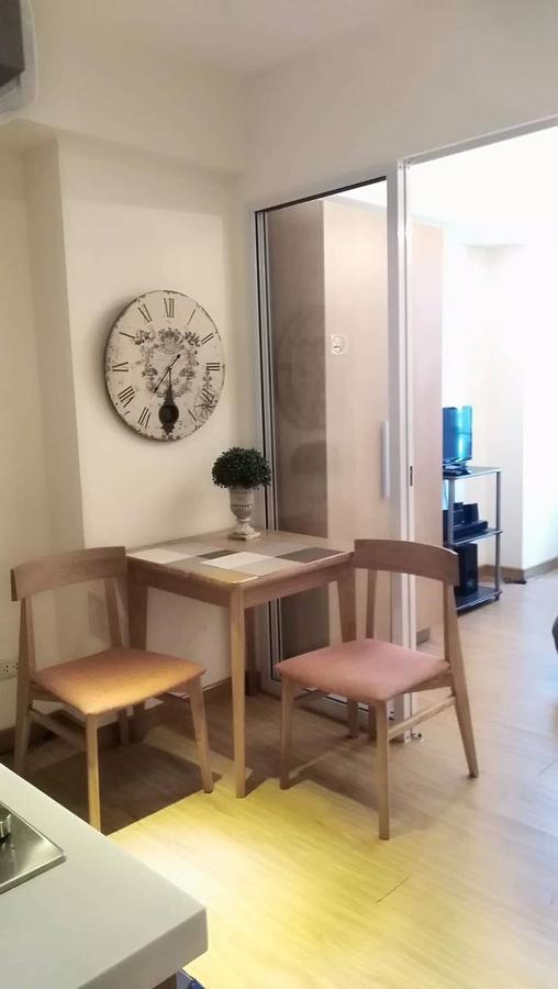 Azure C7 Balcony, Wifi, Near Mall Airport