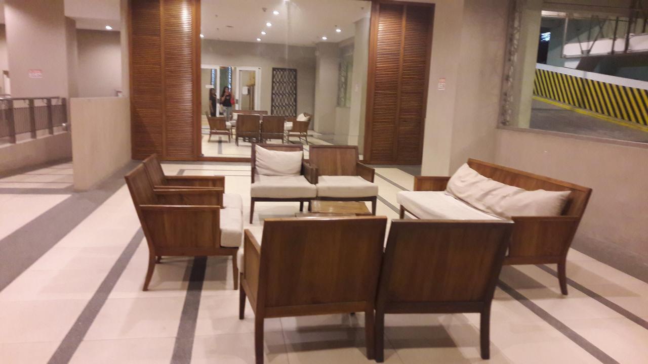 Sally's Place At La Verti Residences Apartment Manila