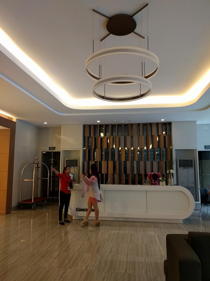 Apartment Residences *
