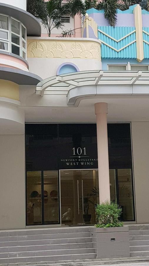 Andrea Condotel At 101 Newport Boulevard *