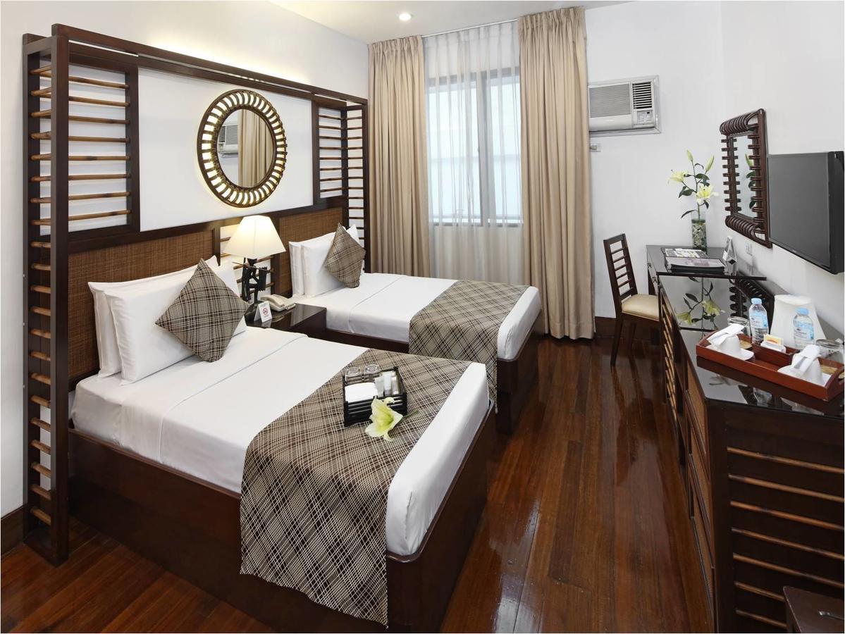 Lotus Hotel