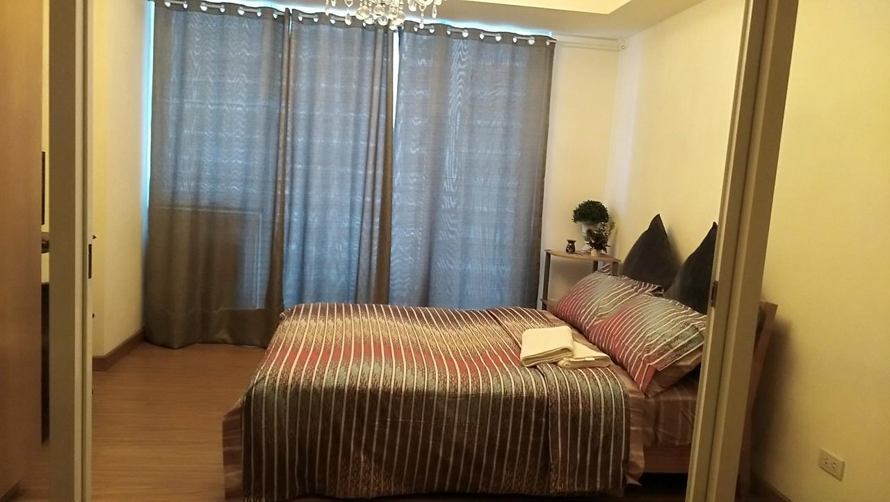 Azure C7 Balcony, Wifi, Near Mall Airport Manila