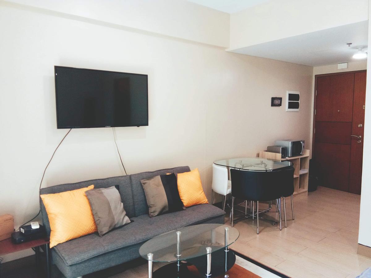 Two Palm Tree Aesthetic Condotel