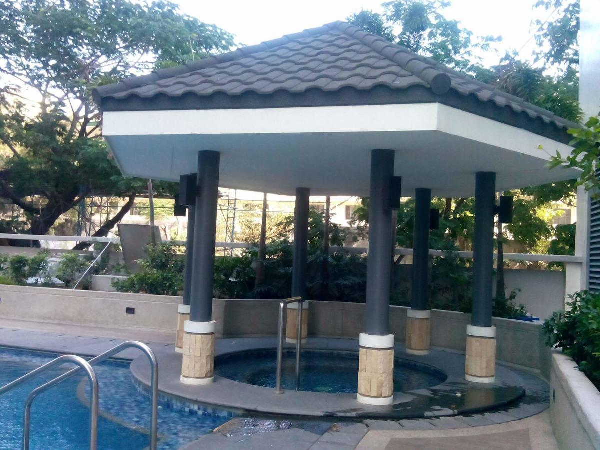 Simple Habitat @ Viceroy Mckinley Hill Apartment Manila