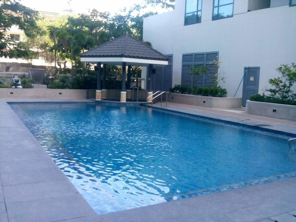 Simple Habitat @ Viceroy Mckinley Hill